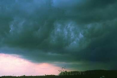 CIEL_D_ORAGE_PRES_DE_BRETIGNY.jpg (5942 octets)